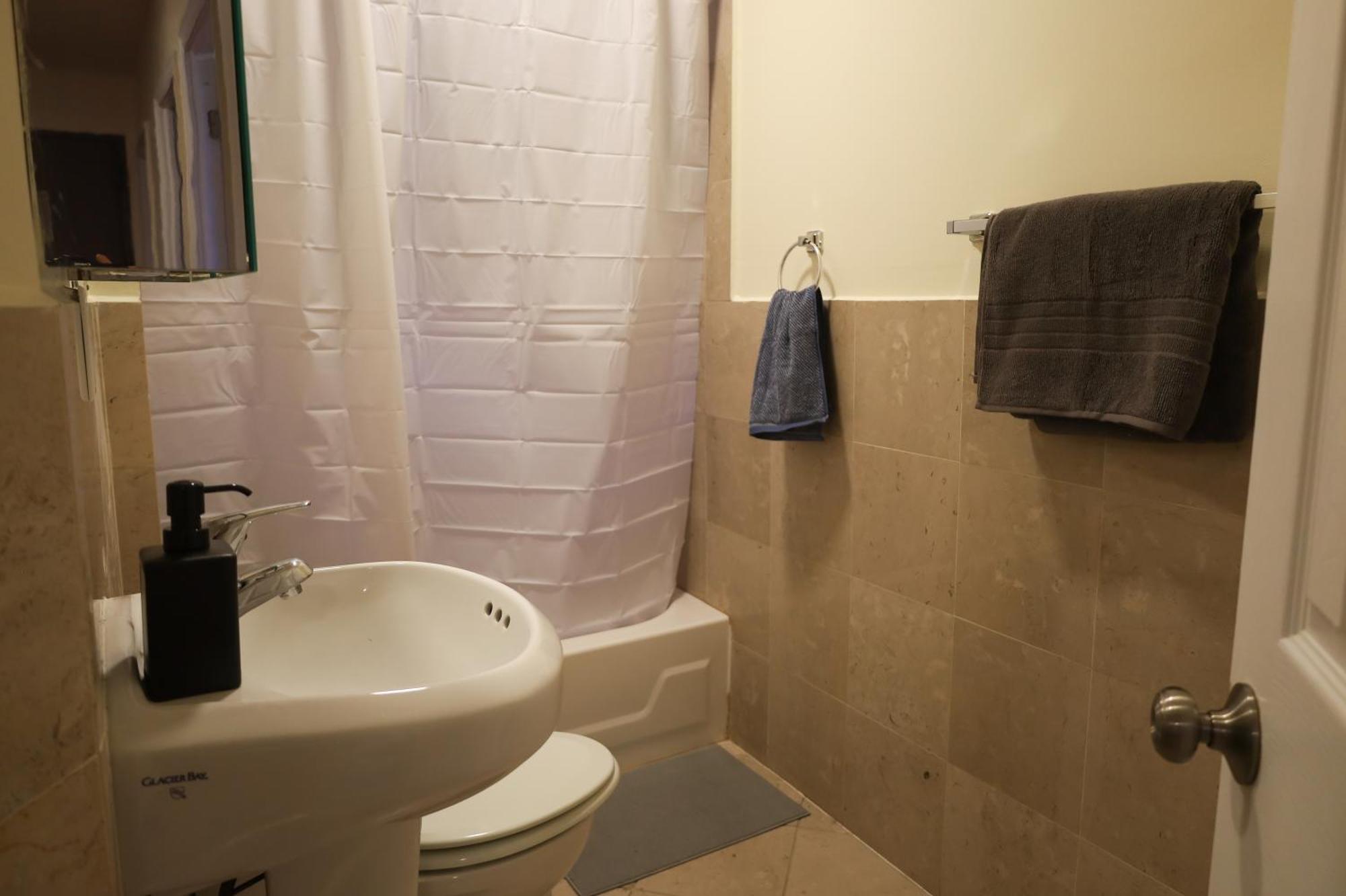Family Friendly 4br 2ba In Prime Nyc Location Pangsapuri New York